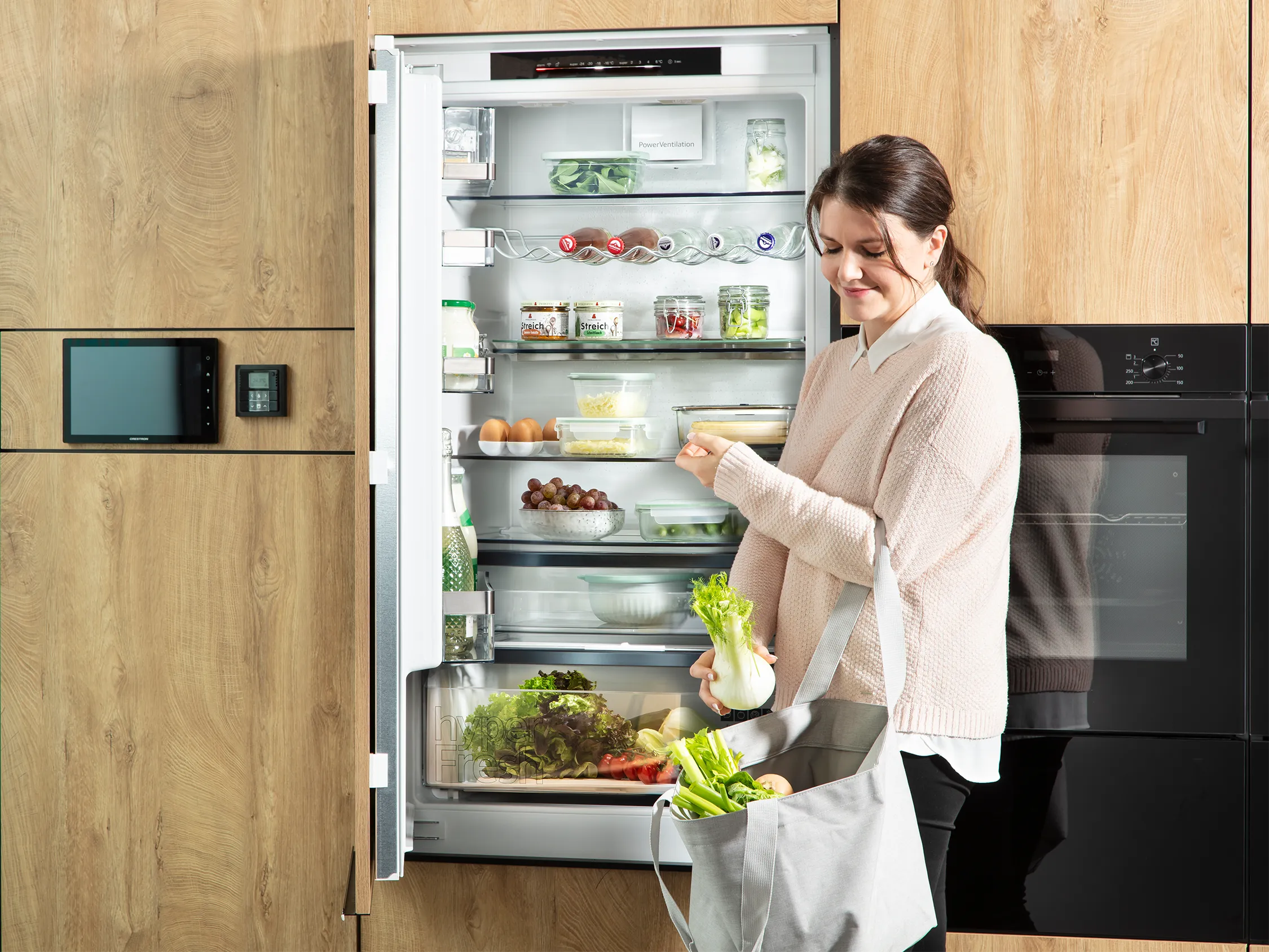 Moderner Kühlschrank mit 0-Grad-Technologie