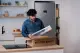 Offener Kühlschrank mit Lebensmitteln